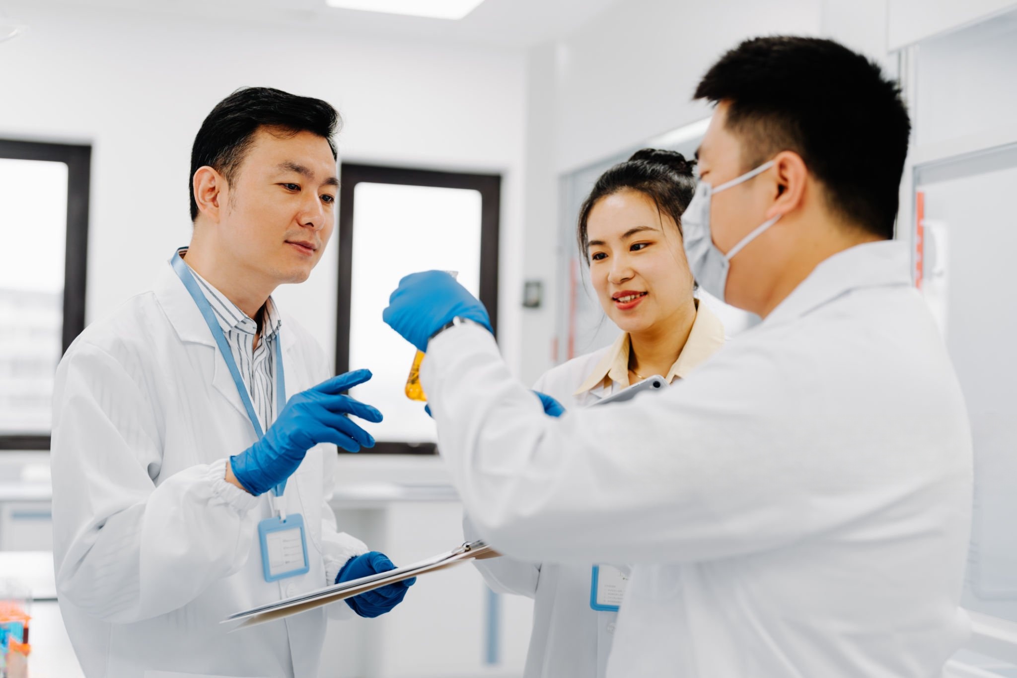 let us be your reliable colored speckles partner